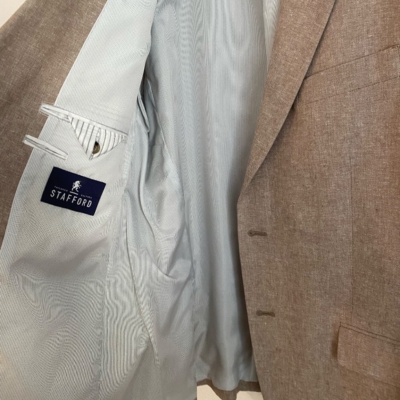 Stafford Men's Linen Blend Classic Fit Suit Blazer - 42R - Picture 4 of 10